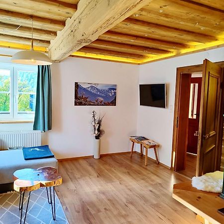 Ferienwohnung Grundlsee, Willkommen In Mami'S Ferienwohnung Bagian luar foto